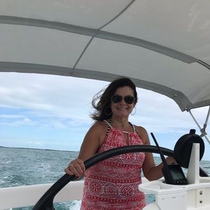 Meet your Posher, Lisa